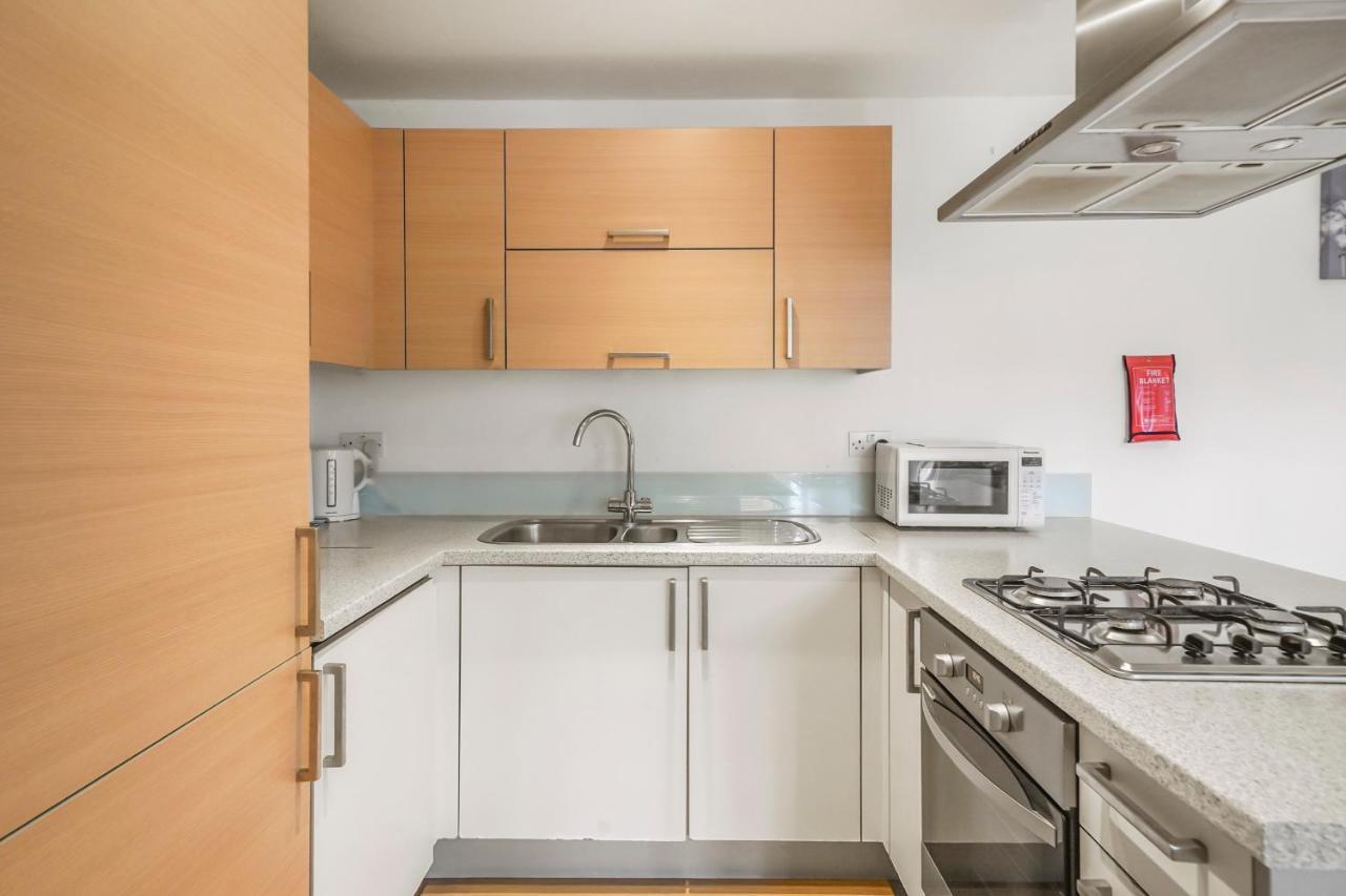 Luxnightzz - Two Bed - Close To North Station And Hospital Colchester Exteriér fotografie