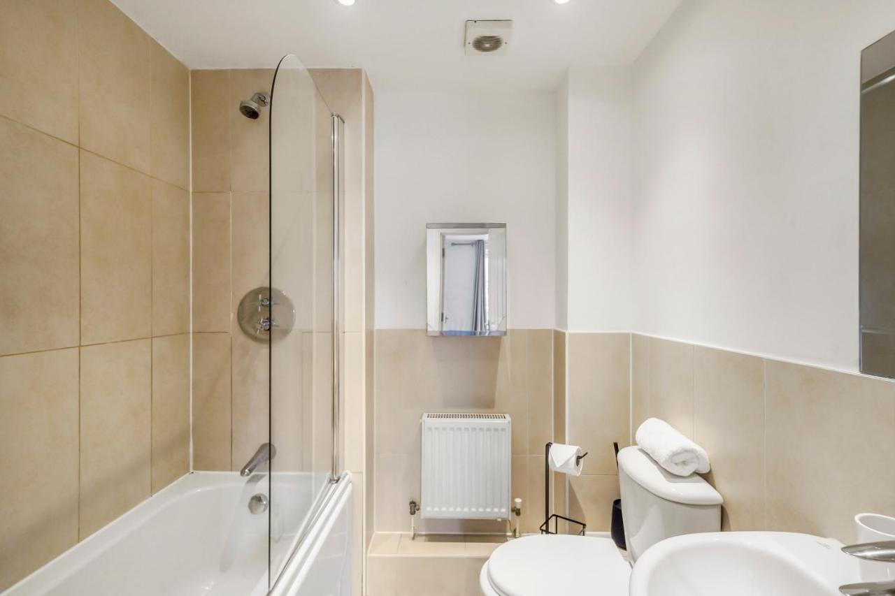 Luxnightzz - Two Bed - Close To North Station And Hospital Colchester Exteriér fotografie